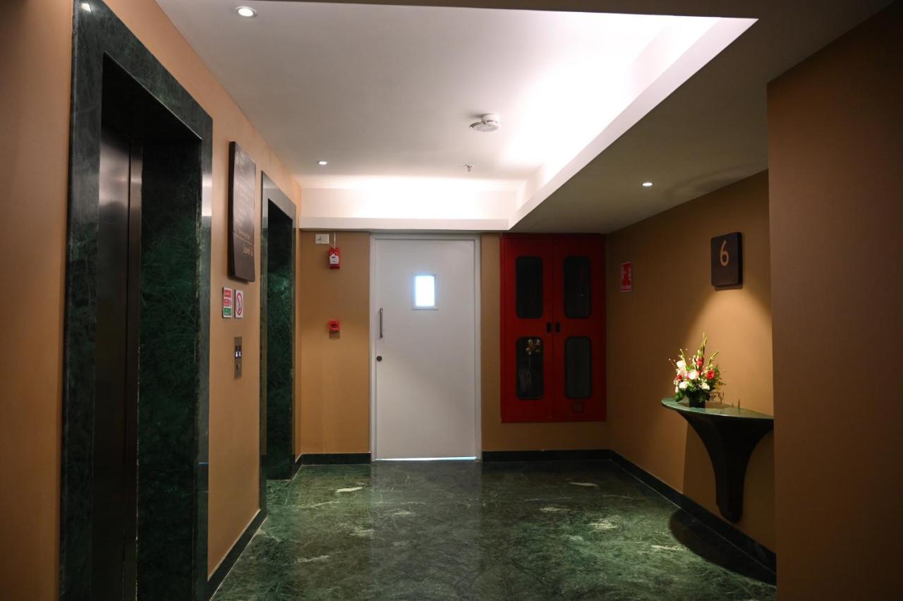 Manjeera Sarovar Premiere Hotel Rajahmundry Exterior photo