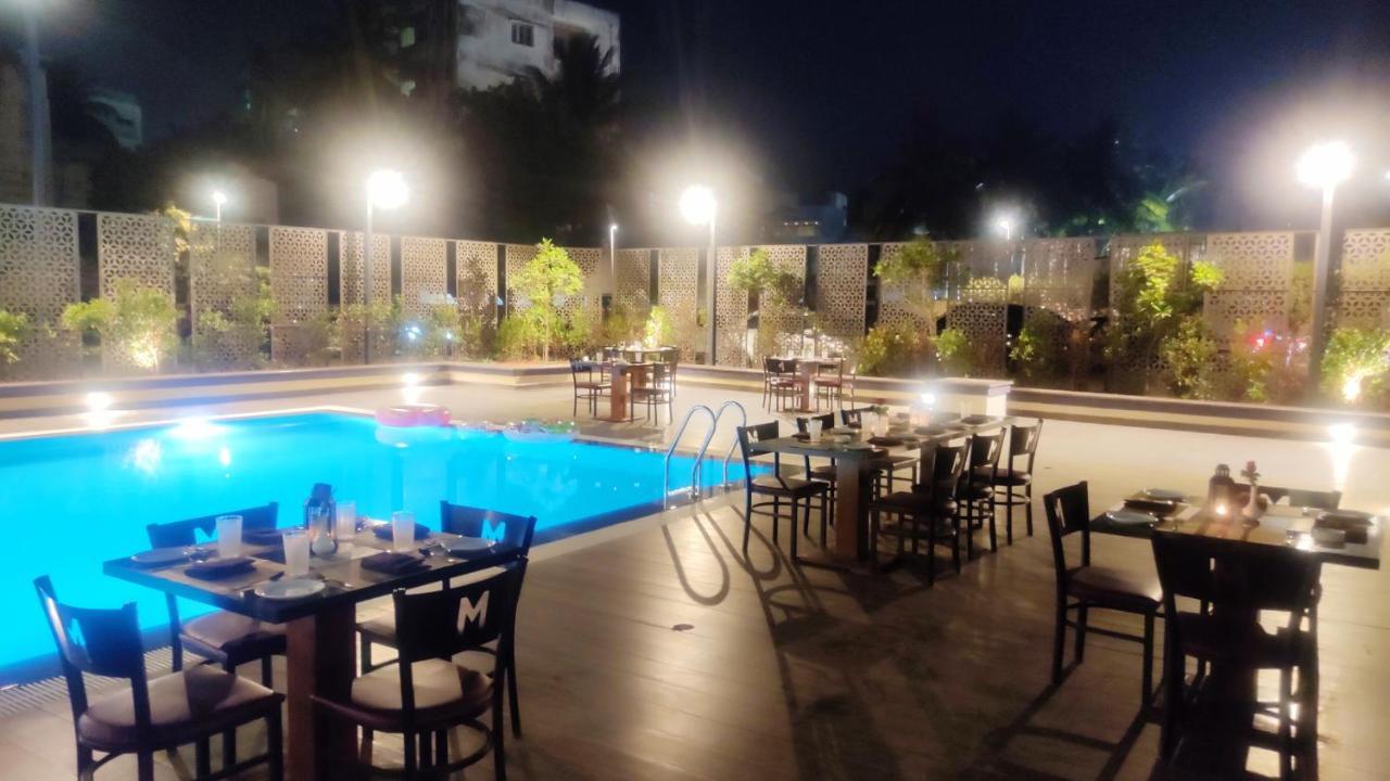 Manjeera Sarovar Premiere Hotel Rajahmundry Exterior photo